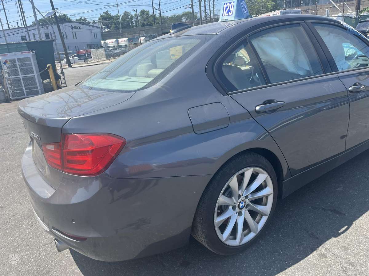 BMW 335, 3.0 l., Седан