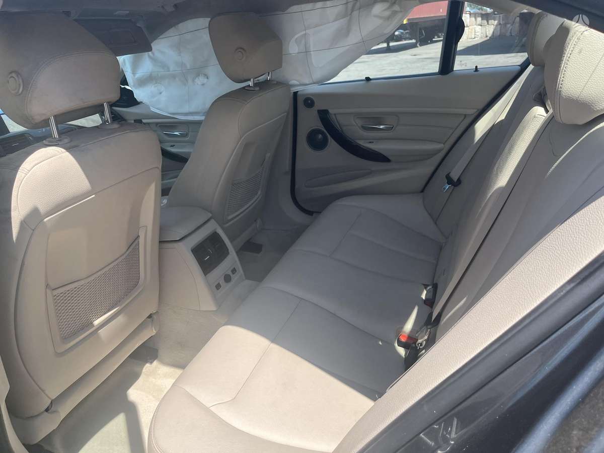 BMW 335, 3.0 l., Седан