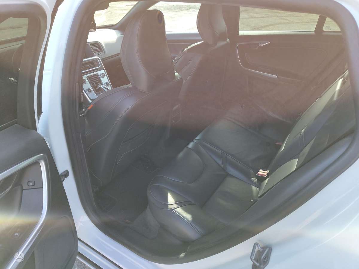 Volvo V60, 2.0 l., Универсал