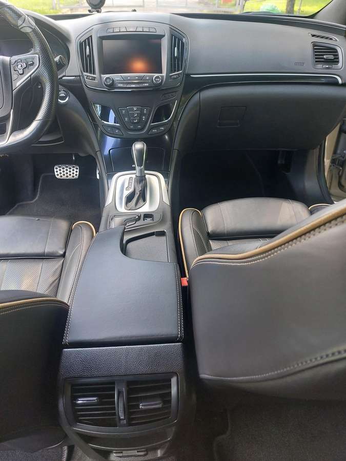 Opel Insignia, 2.0 l., Универсал