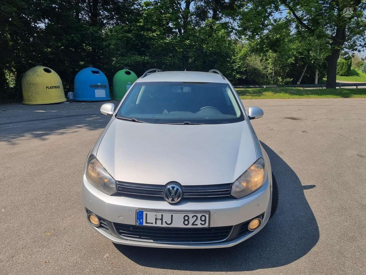 Volkswagen Golf - 2