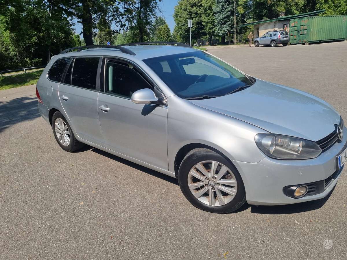 Volkswagen Golf - 3