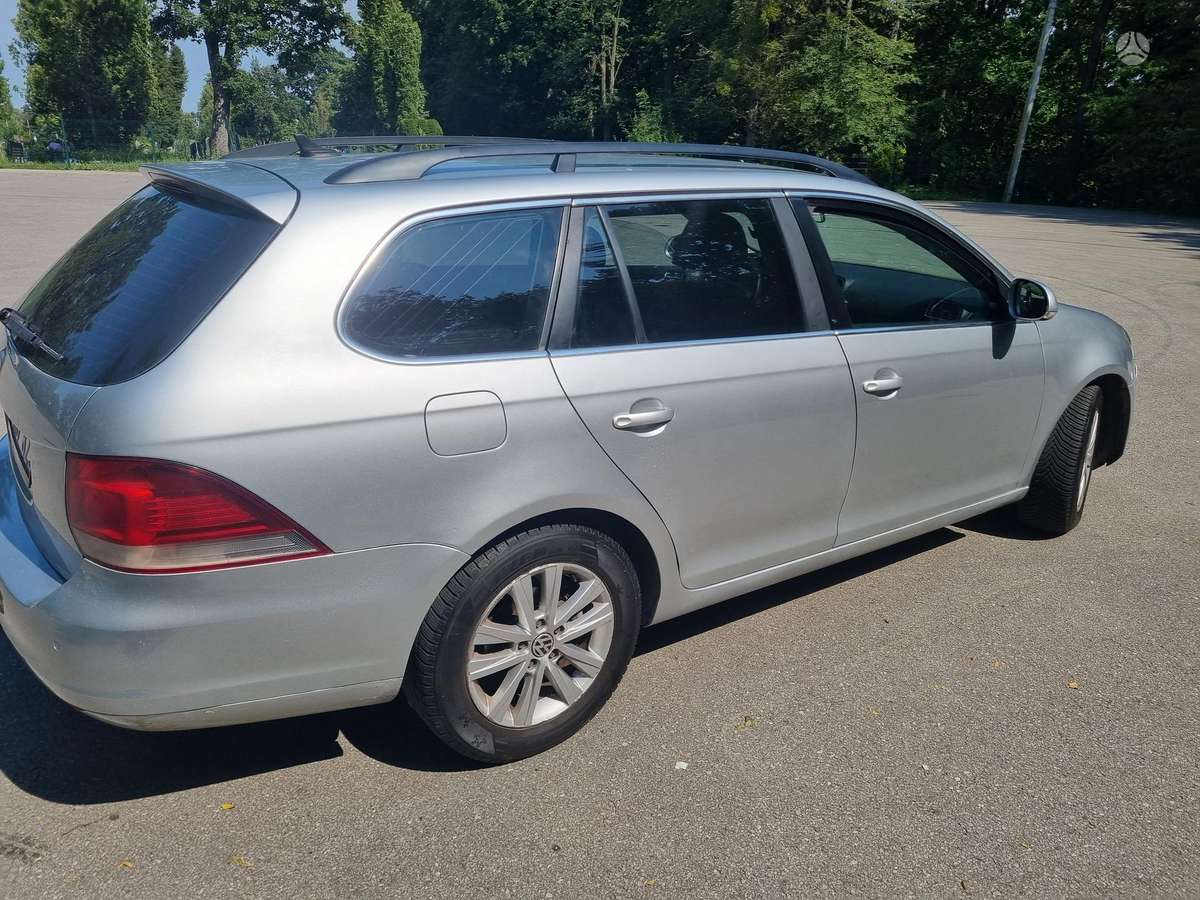 Volkswagen Golf - 4