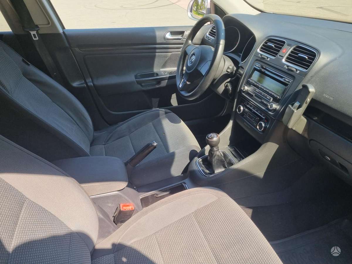 Volkswagen Golf - 7