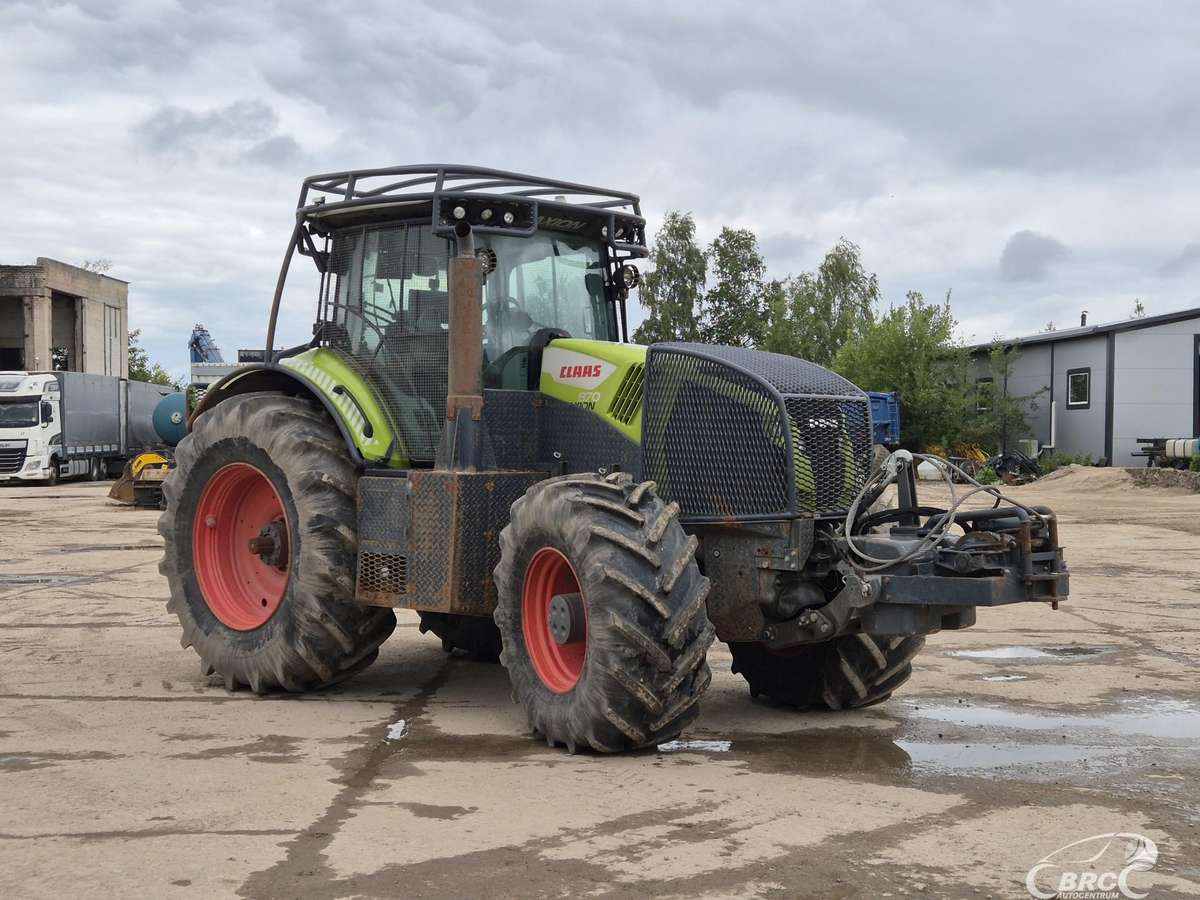 Claas Axion 870, traktoriai