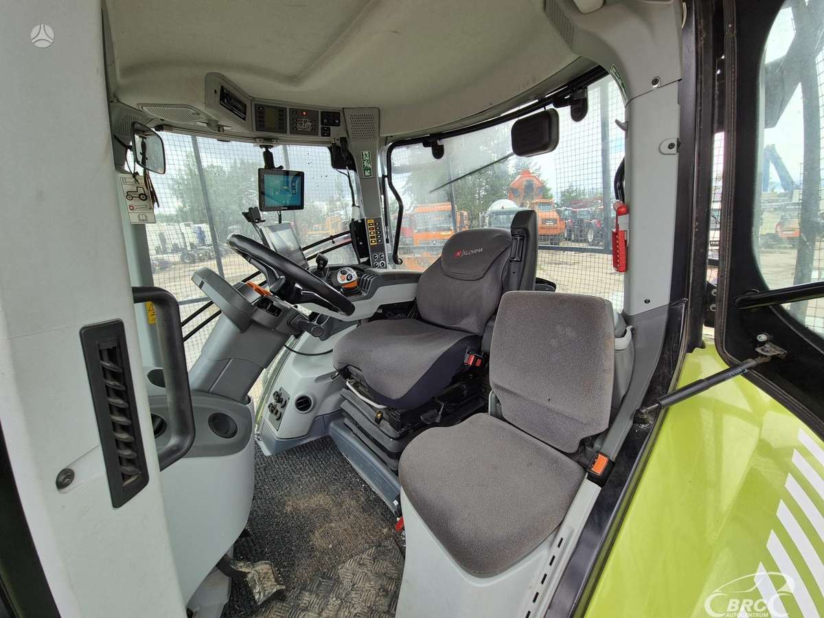Claas Axion 870, traktoriai