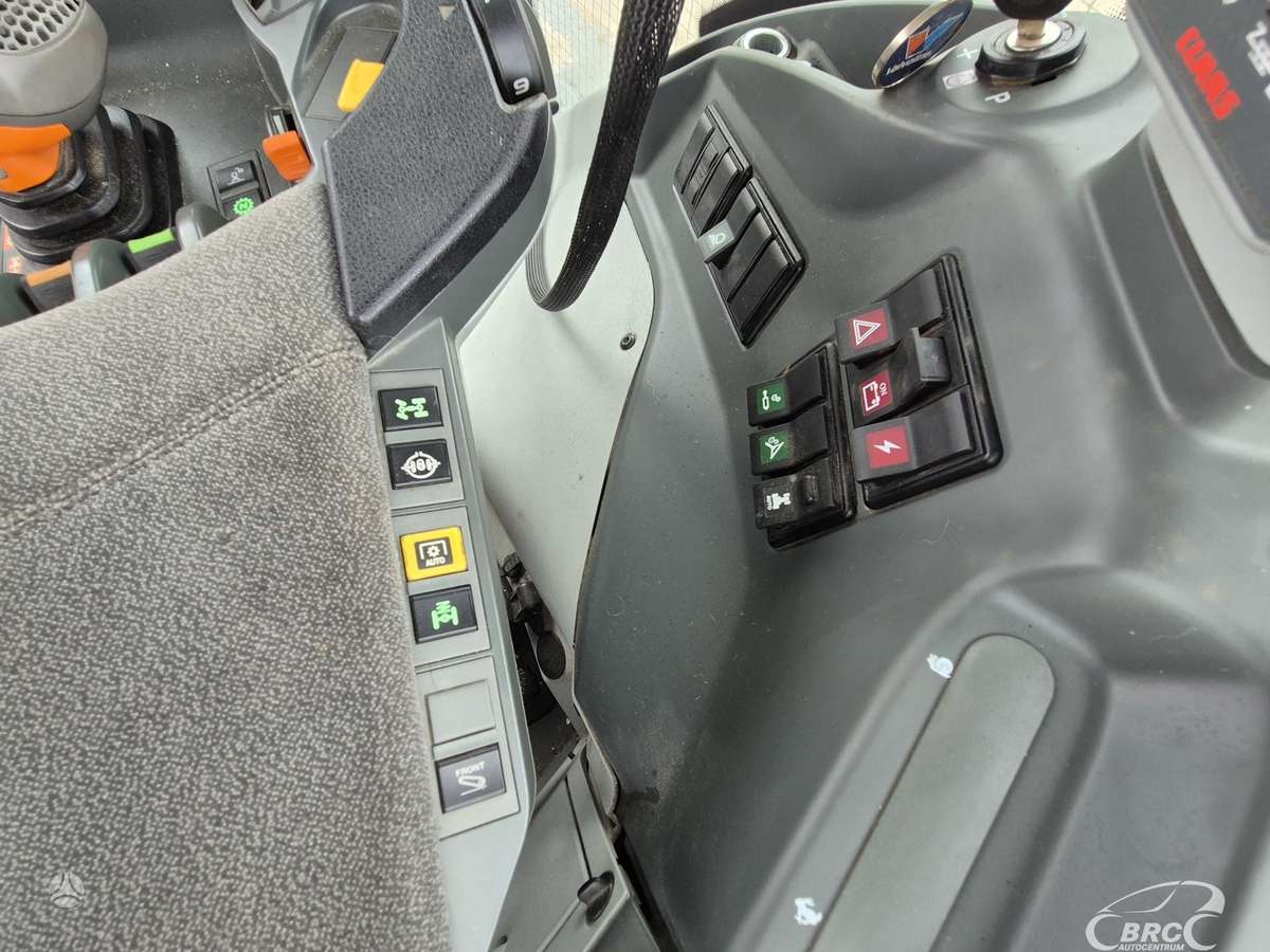 Claas Axion 870, traktoriai