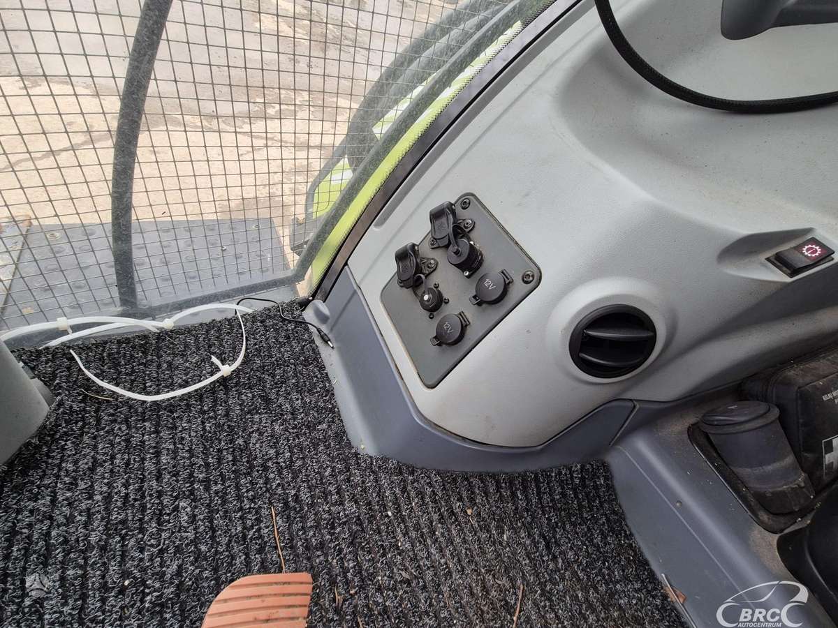 Claas Axion 870, тракторы