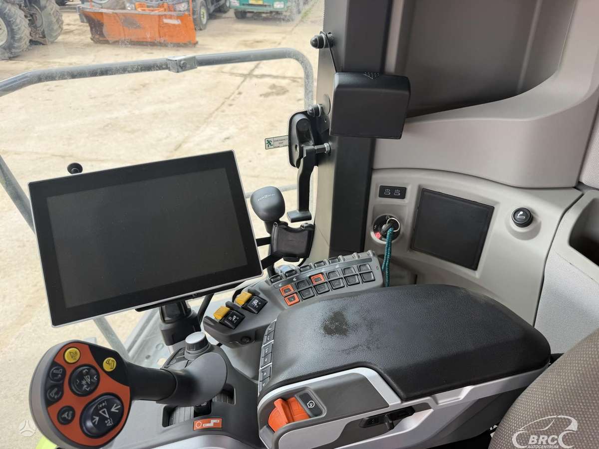 Claas Trion 650, combine harvesters