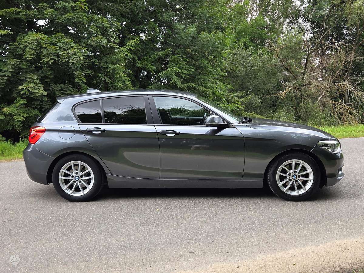 BMW 118, 1.5 l., hatchback