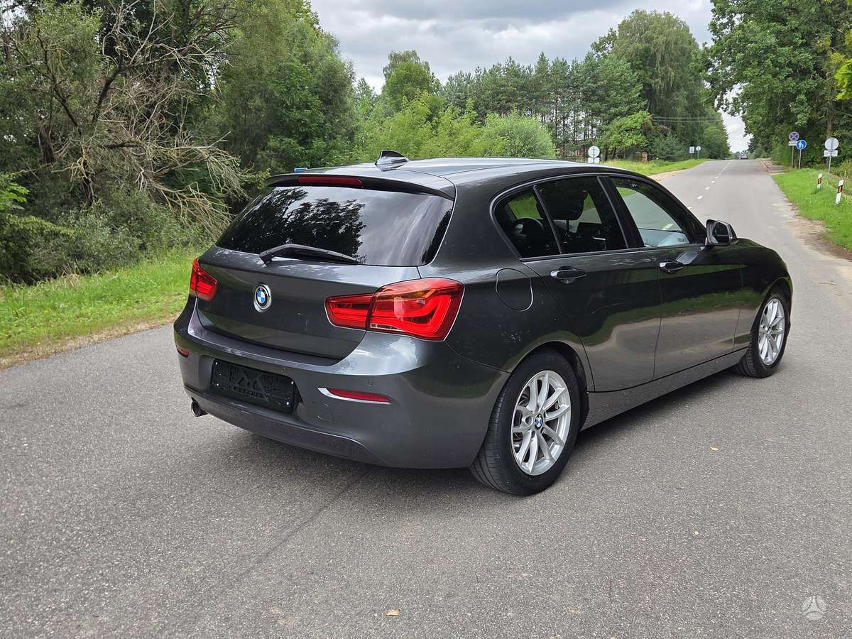 BMW 118, 1.5 l., hatchback