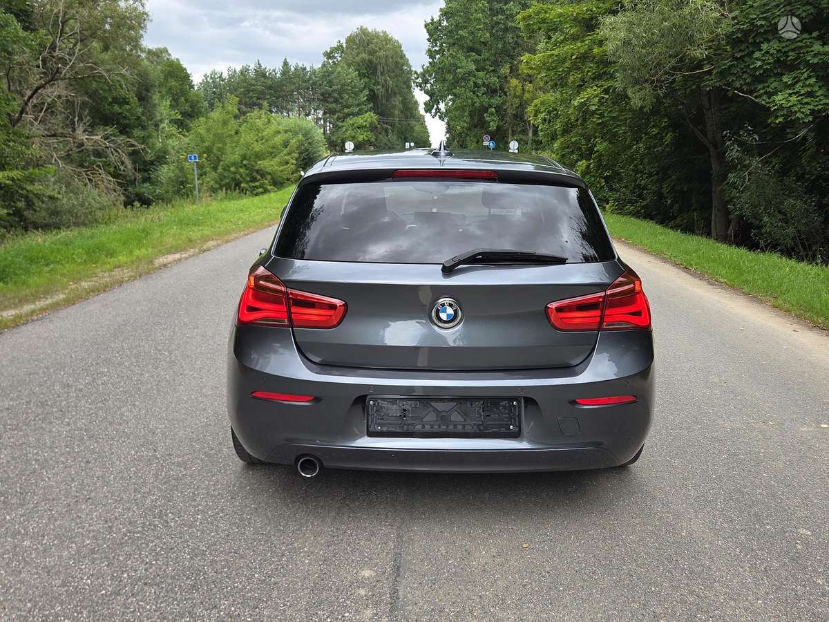 BMW 118, 1.5 l., hatchback