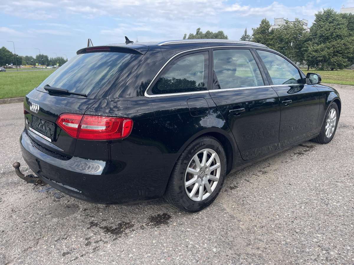 Audi A4, 2.0 l., Универсал
