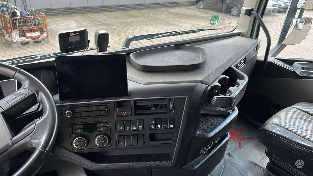 Volvo FH500, XL, I-save, double sleeper