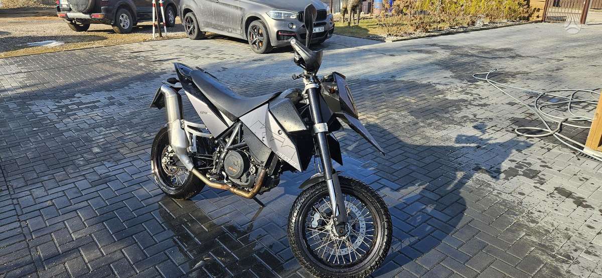KTM SMC 690cc, supermoto