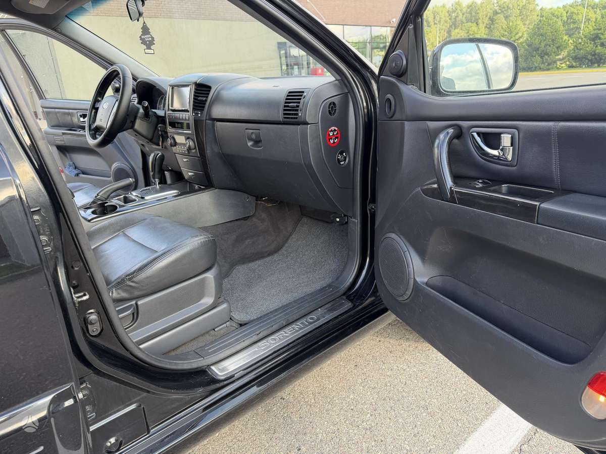 Kia Sorento, Внедорожник / Кроссовер