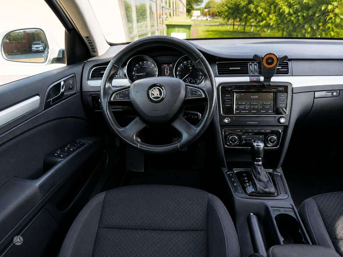 Skoda Superb, 2.0 l., wagon