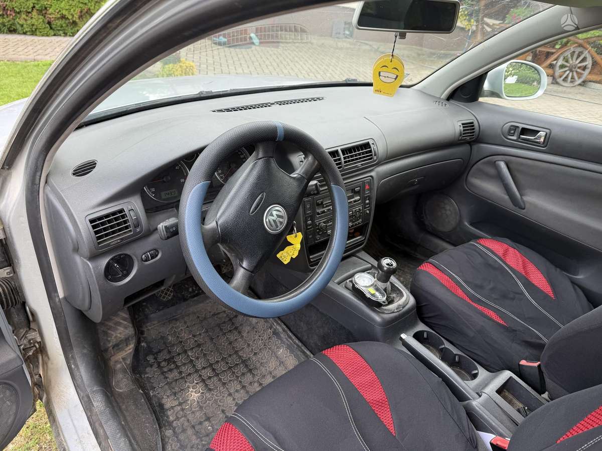 Volkswagen Passat - 10