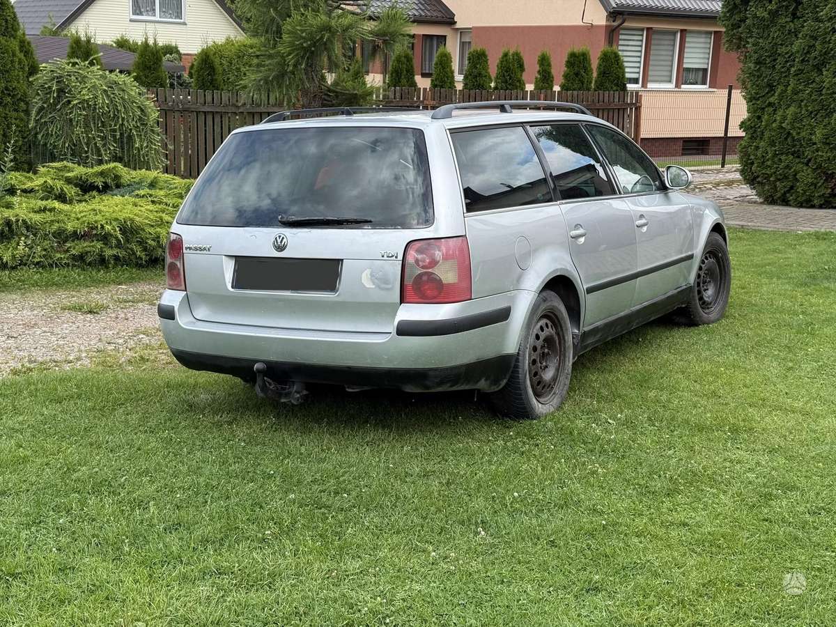 Volkswagen Passat - 5