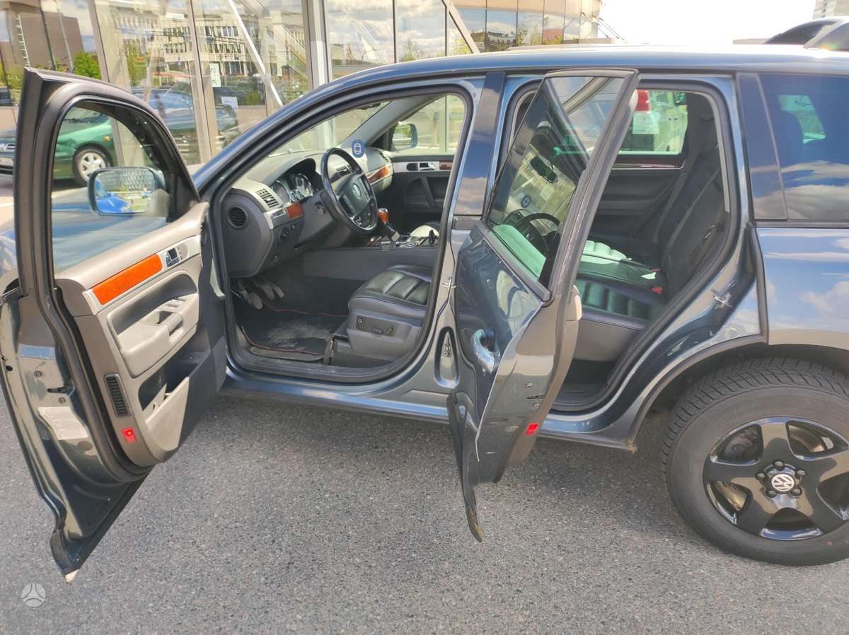 Volkswagen Touareg - 5