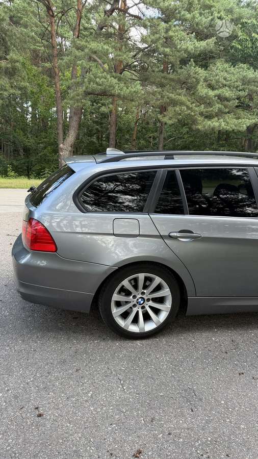 BMW 320, 2.0 l., wagon