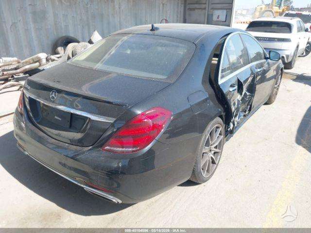 Mercedes-Benz S450, Седан
