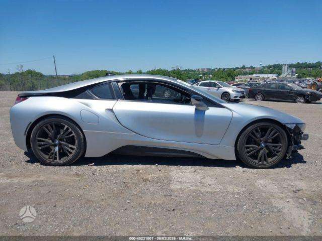 BMW i8, coupe