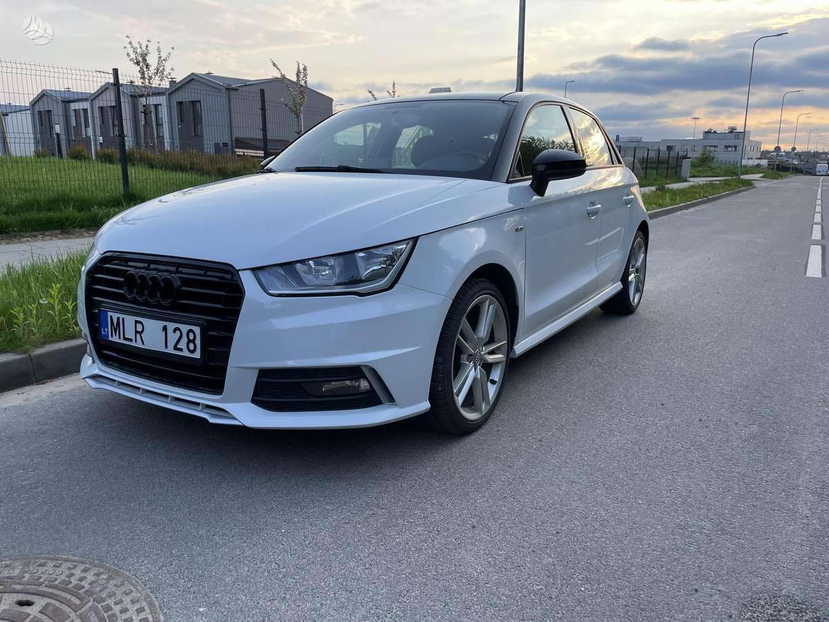 Audi A1, 1.0 l., hatchback