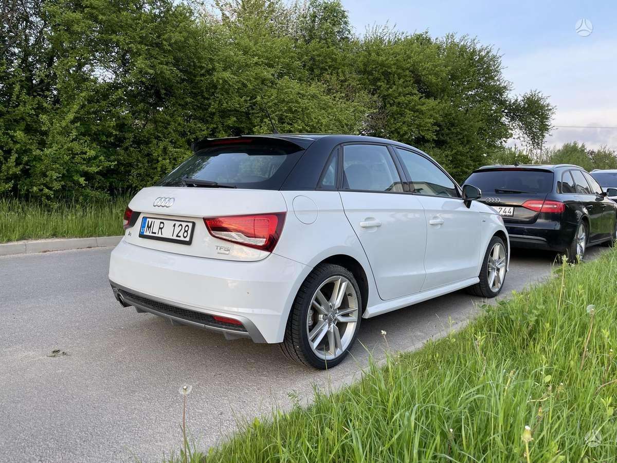 Audi A1, 1.0 l., hečbekas