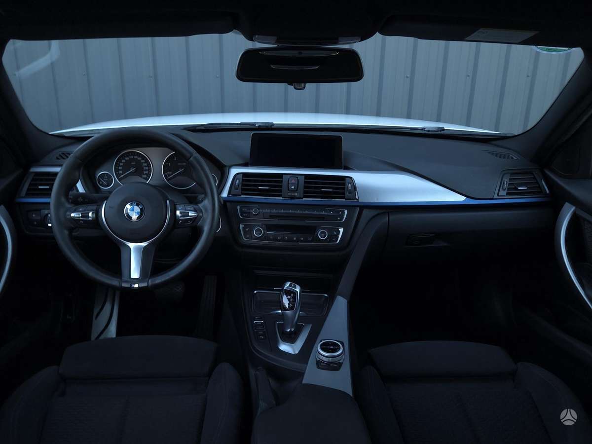 BMW 320, 2.0 l., wagon