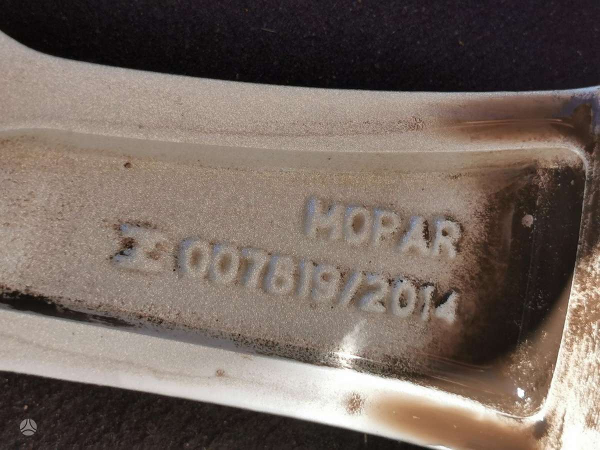 Chrysler Pacifica, lengvojo lydinio, R17
