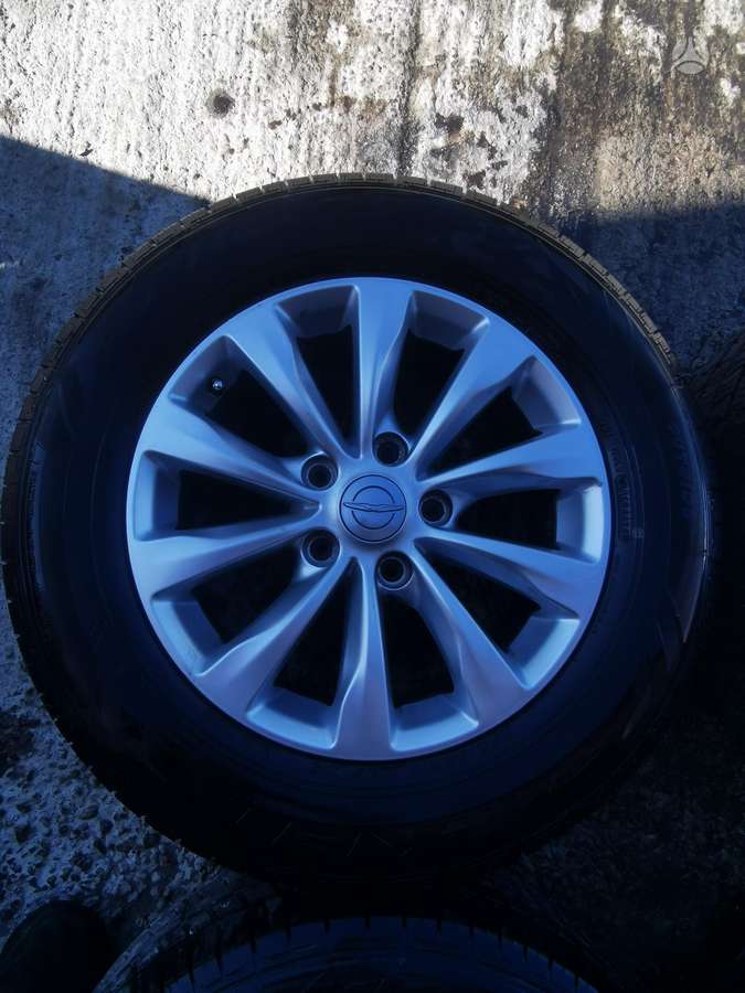 Chrysler Pacifica, lengvojo lydinio, R17