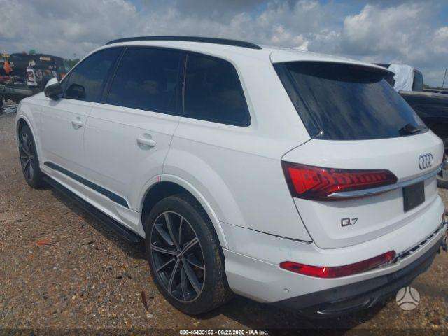 Audi Q7, off-road / crossover