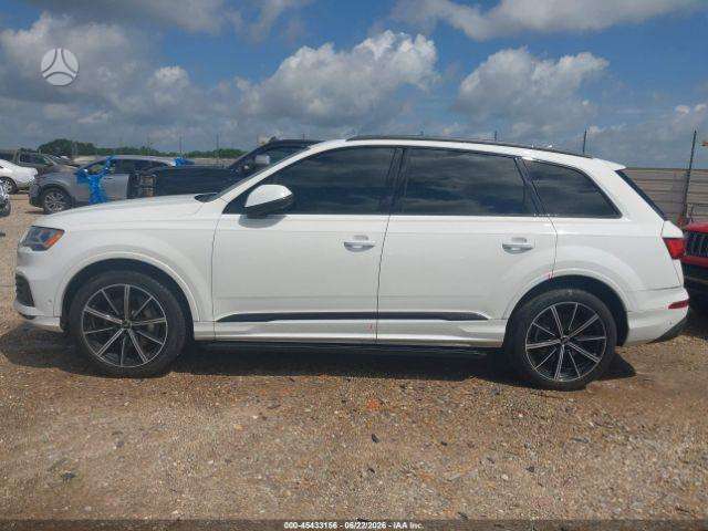 Audi Q7, off-road / crossover