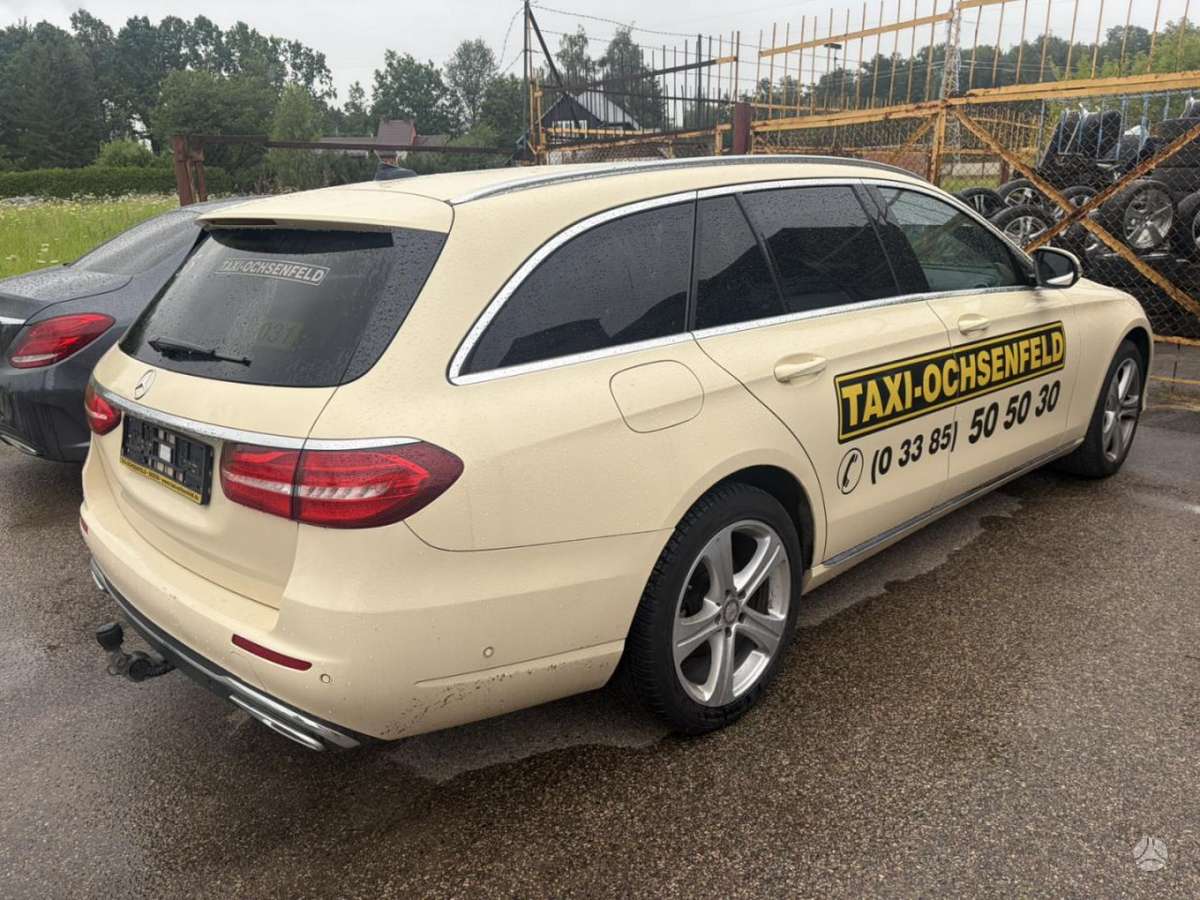 Mercedes-Benz E220, universalas