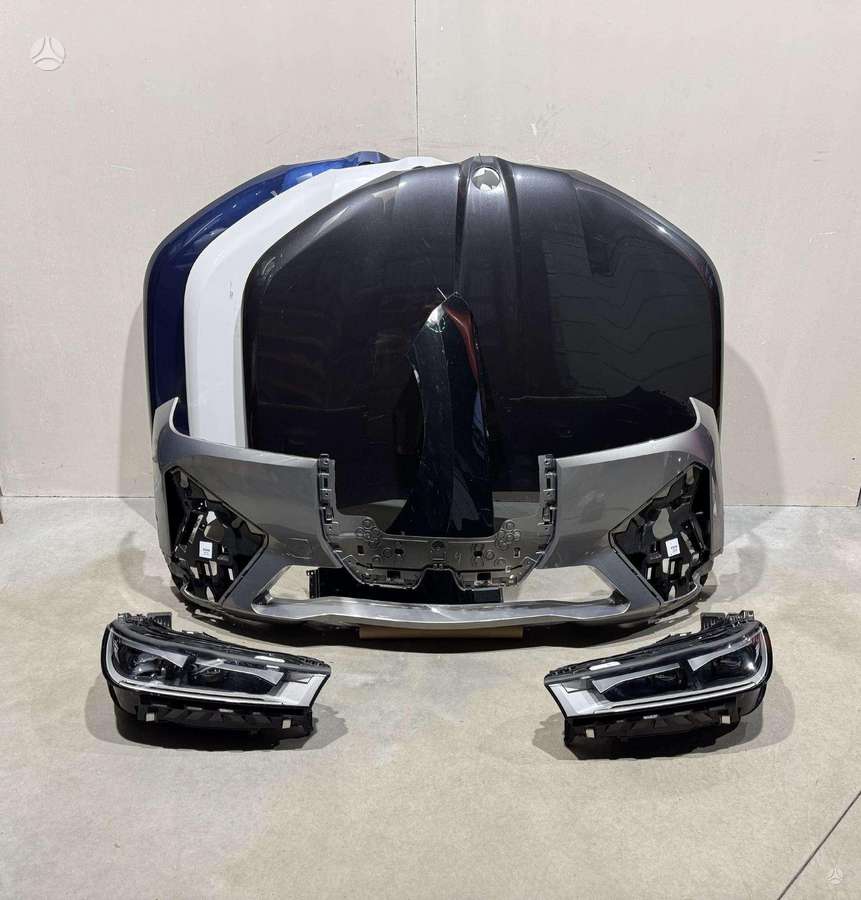 BMW iX