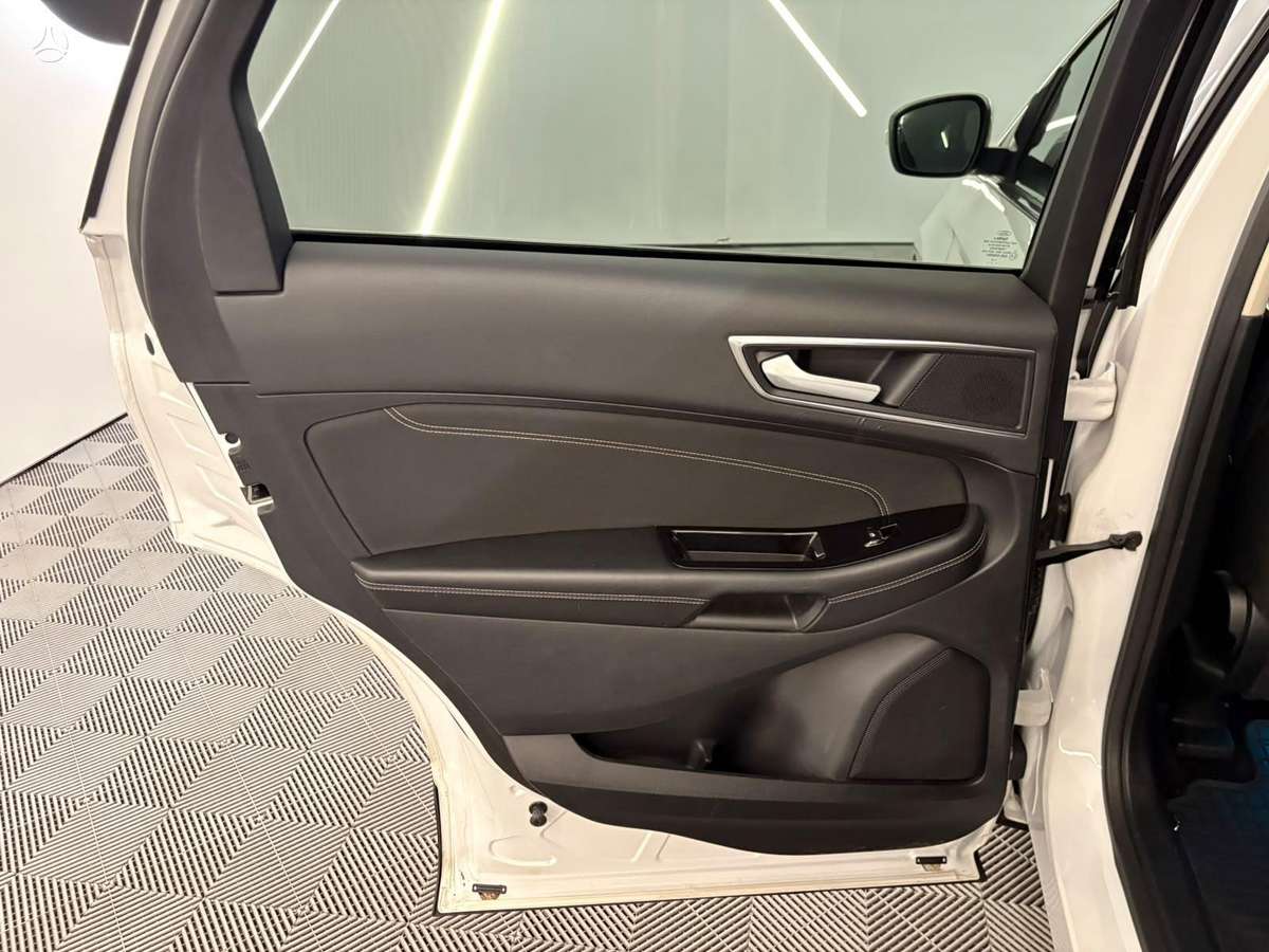 Ford Edge, 2.0 l., off-road / crossover