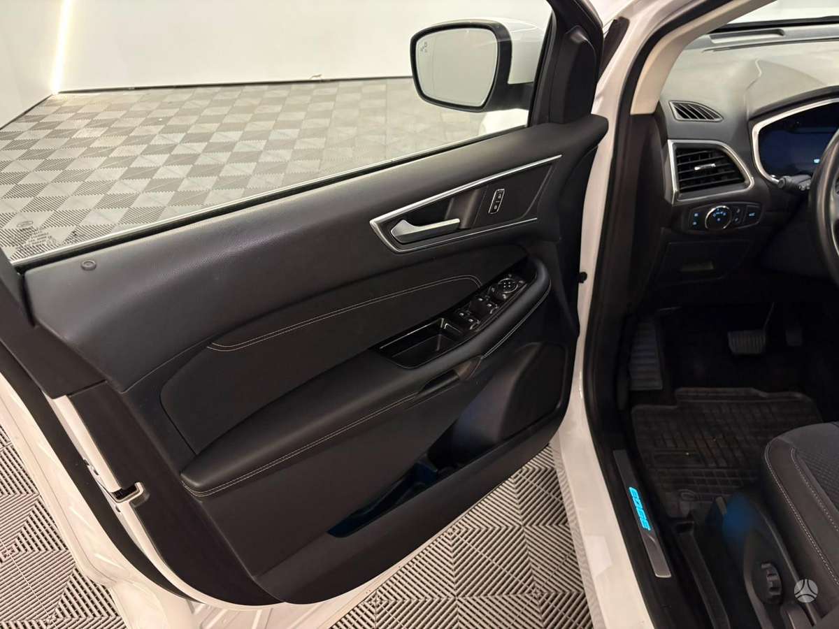 Ford Edge, 2.0 l., off-road / crossover