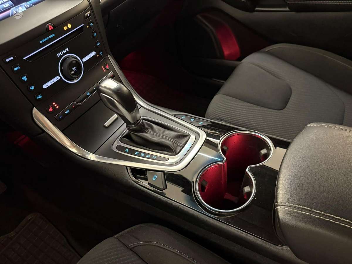 Ford Edge, 2.0 l., Внедорожник / Кроссовер