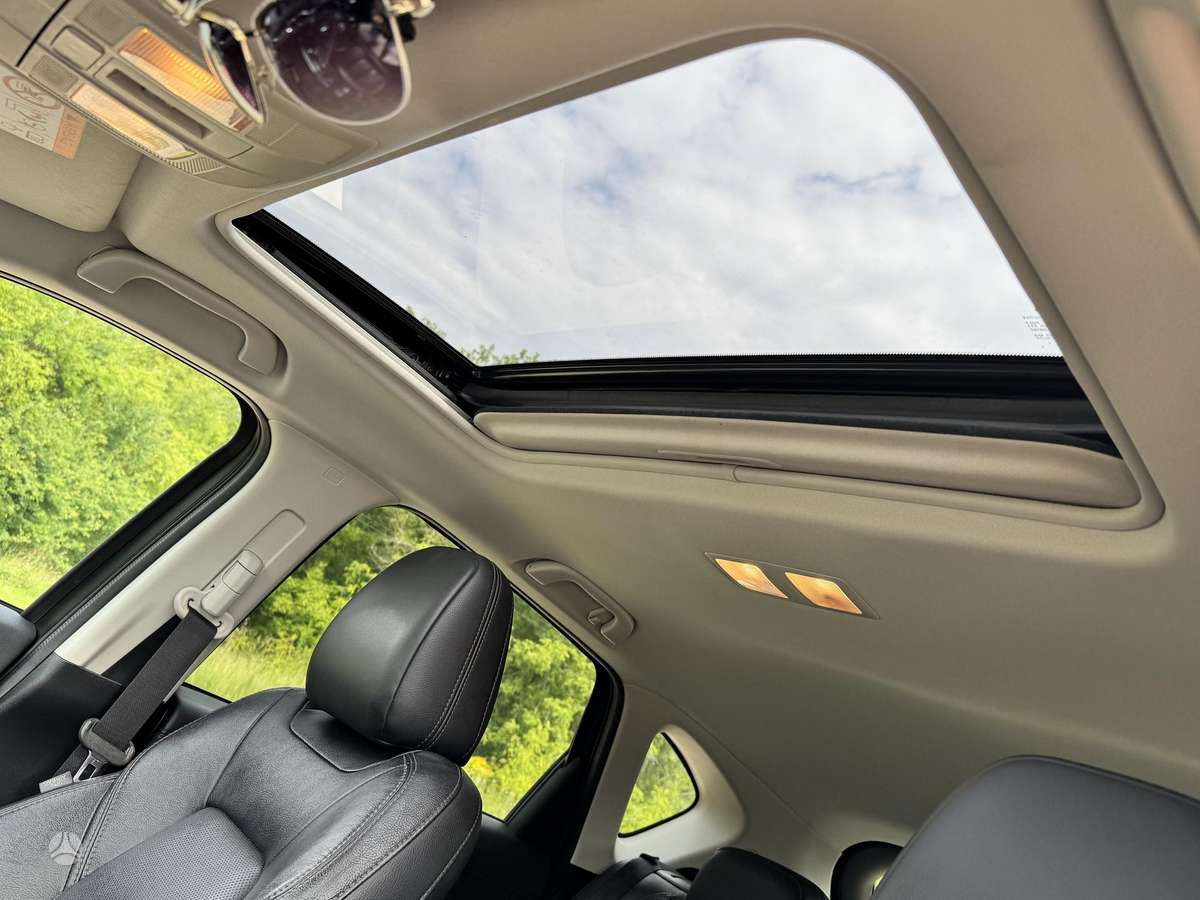 Mazda CX-5, 2.2 l., off-road / crossover