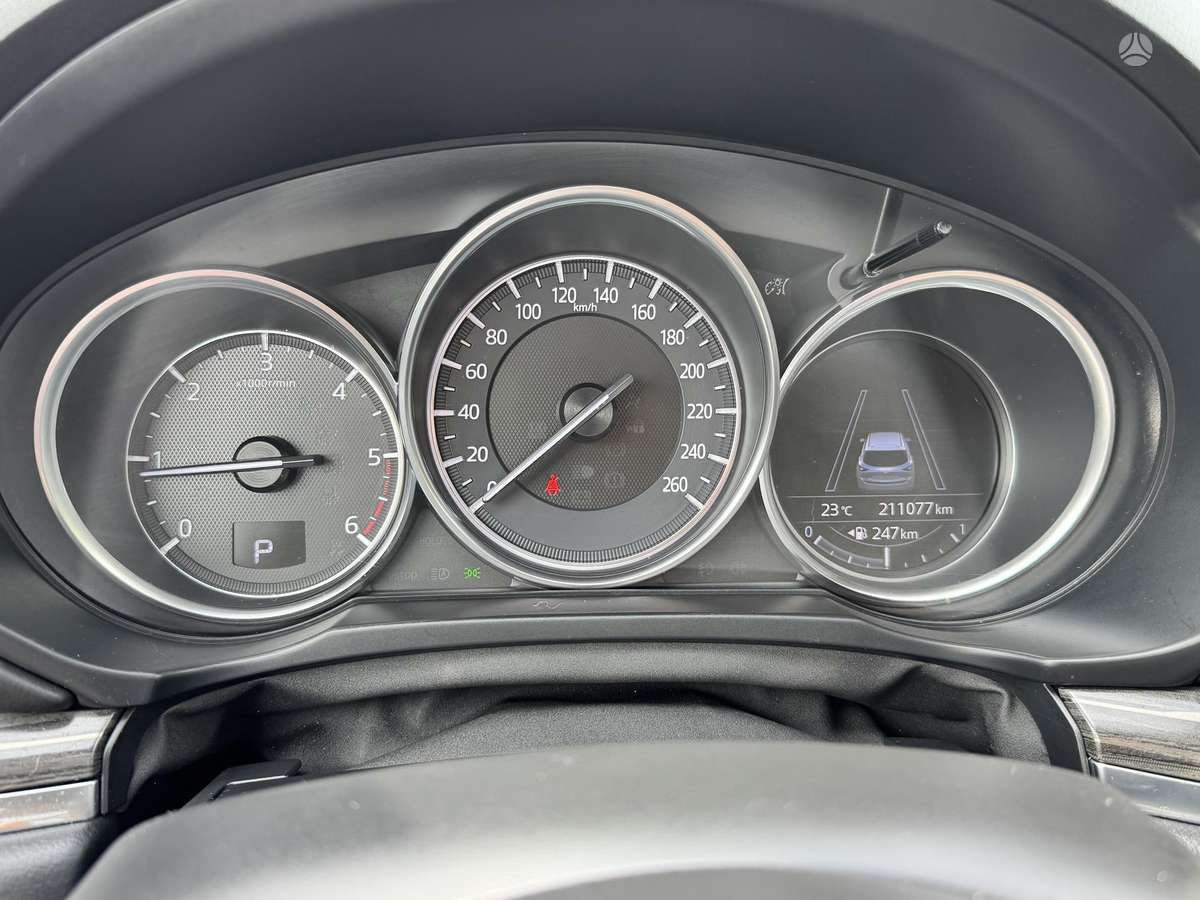 Mazda CX-5, 2.2 l., Внедорожник / Кроссовер