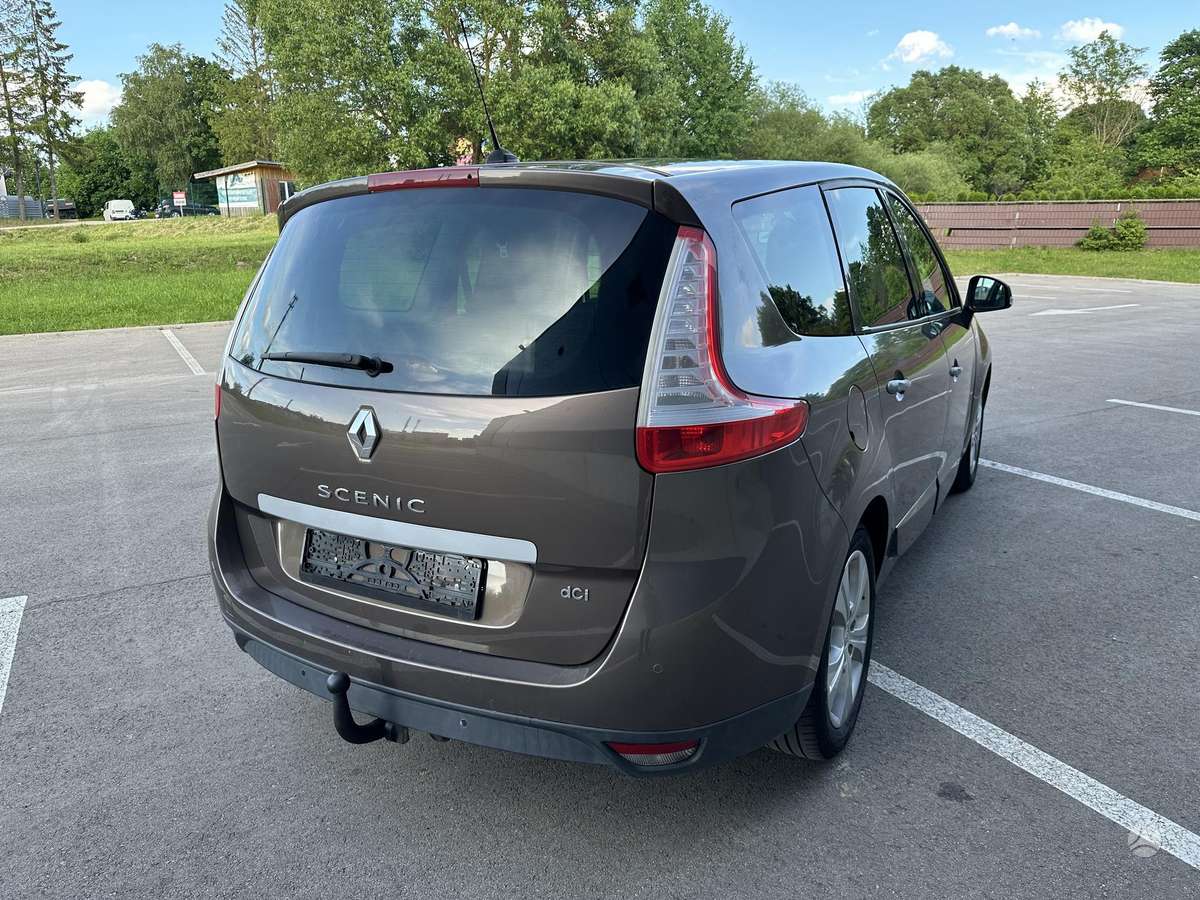 Renault Grand Scenic - 5