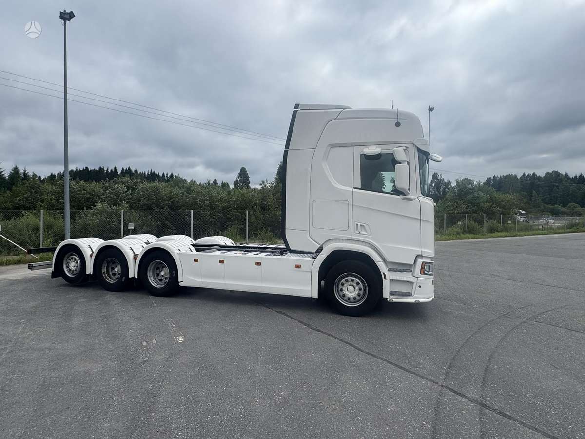 Scania R540, šasija