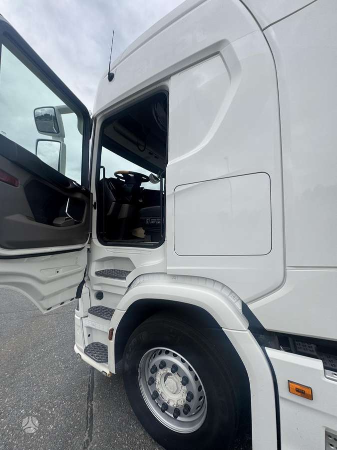 Scania R540, cab-chassis trucks