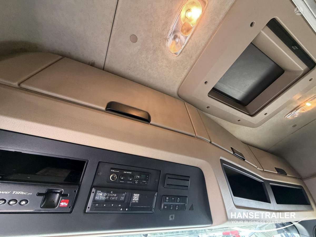 Mercedes-Benz Actros 1845, double sleeper