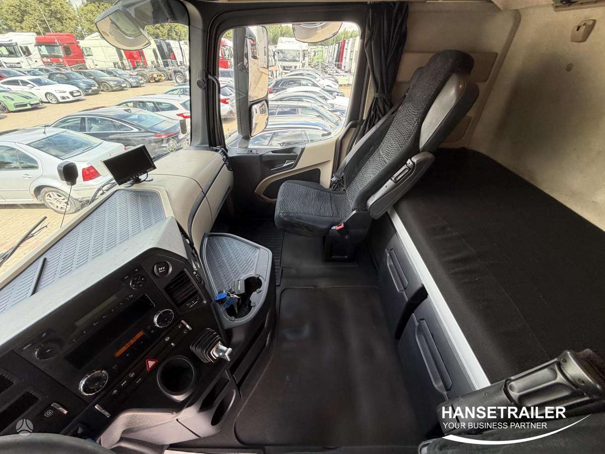 Mercedes-Benz Actros 1845, double sleeper
