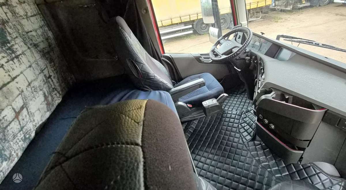 Volvo FH 500, double sleeper