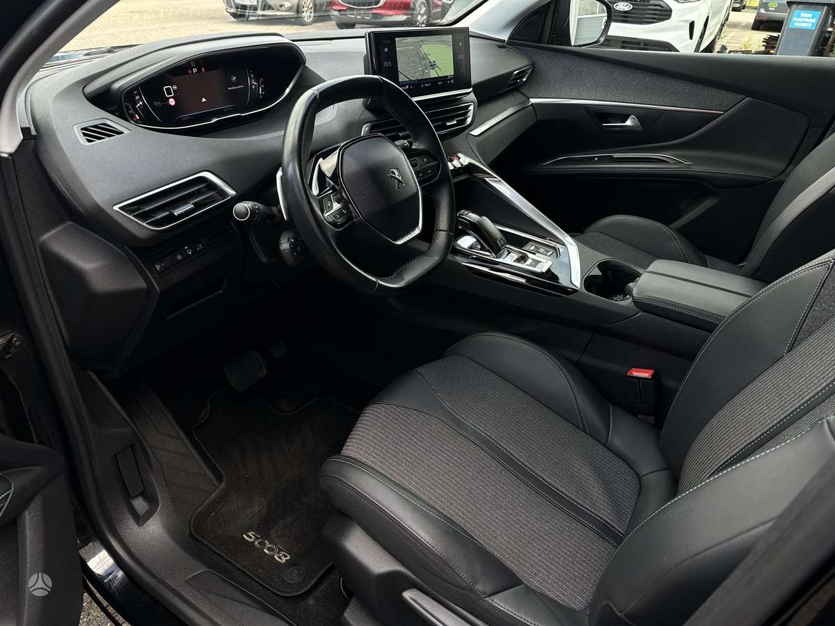 Peugeot 5008 - 9