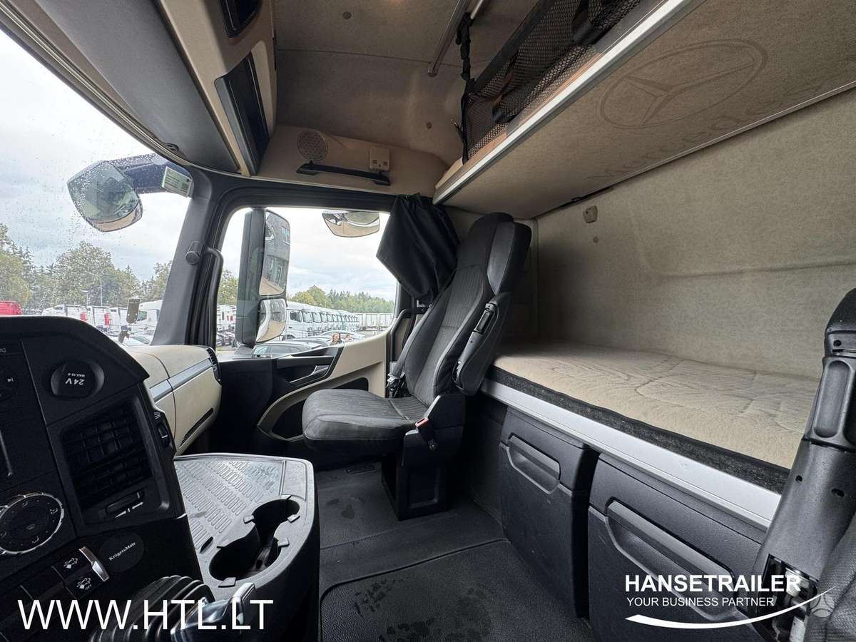 Mercedes-Benz Actros, double sleeper