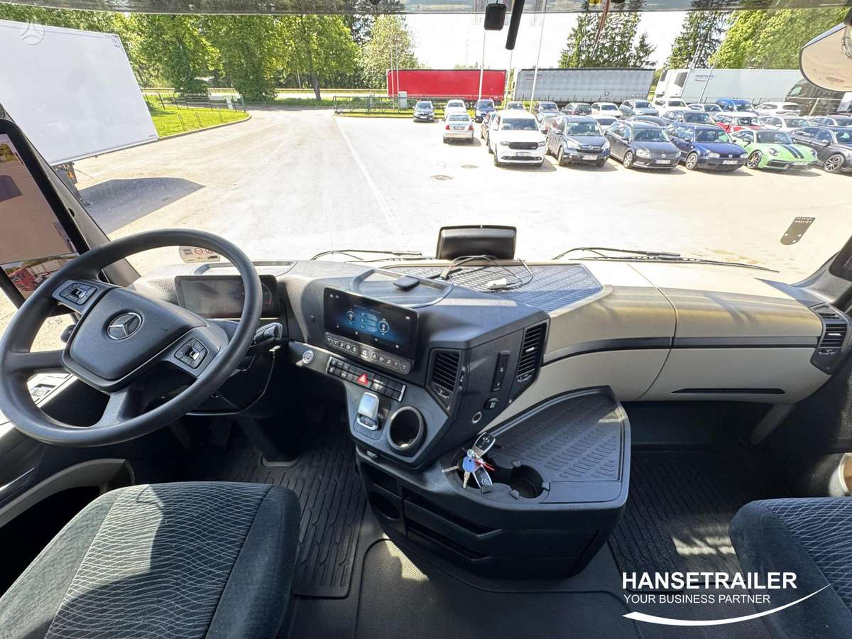 Mercedes-Benz Actros 1845, double sleeper